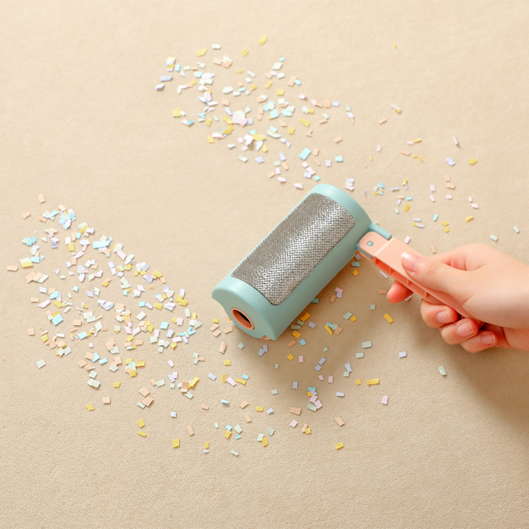 2-in-1 Lint Roller w/ Storage and Reffils